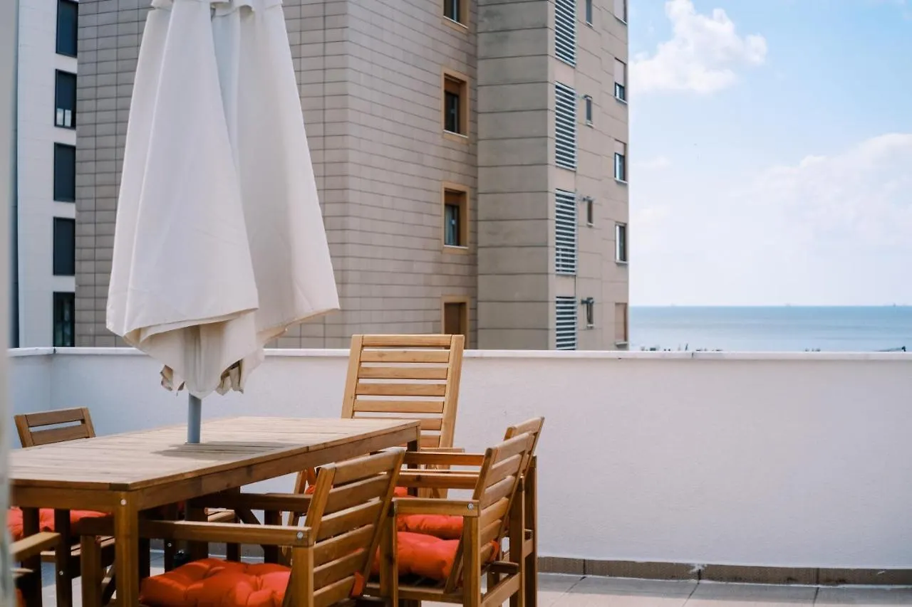 이스탄불 Sea View Duplex With Terrace 5 Min To Marina 아파트