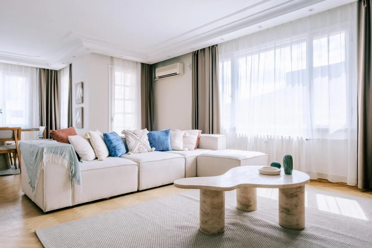 이스탄불 Sea View Duplex With Terrace 5 Min To Marina 아파트 터키