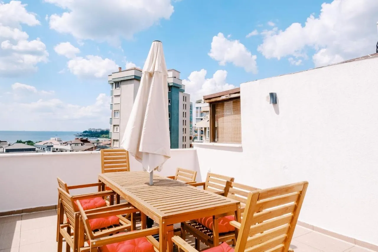 이스탄불 Sea View Duplex With Terrace 5 Min To Marina 아파트